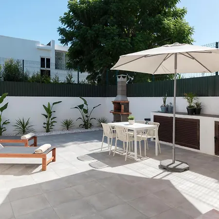 Nuzza - Marina With Bbq * Vilamoura